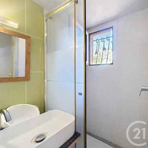 Appartement F2 à vendre  2 pièces - 45,89 m 2   THEOULE SUR MER  - 06