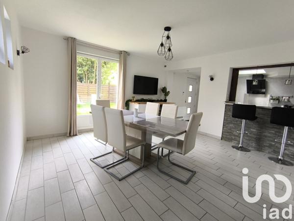 House for sale 4 rooms 90 m² Fosses