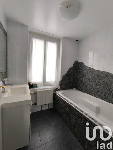 House for sale 4 rooms 90 m² Fosses