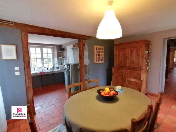 ARGENTAN (61200) charmante maison en pierres, 220 m2 environ, 3 chambres, Prix 292 600 honoraires 4,5 % inclus à la charge de l'acquéreur, soit 280 000 hors honoraires