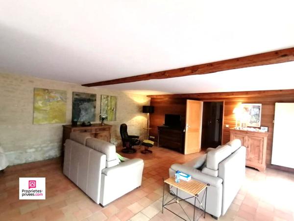 ARGENTAN (61200) charmante maison en pierres, 220 m2 environ, 3 chambres, Prix 292 600 honoraires 4,5 % inclus à la charge de l'acquéreur, soit 280 000 hors honoraires
