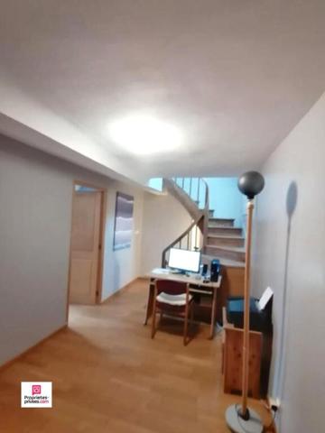 ARGENTAN (61200) charmante maison en pierres, 220 m2 environ, 3 chambres, Prix 292 600 honoraires 4,5 % inclus à la charge de l'acquéreur, soit 280 000 hors honoraires