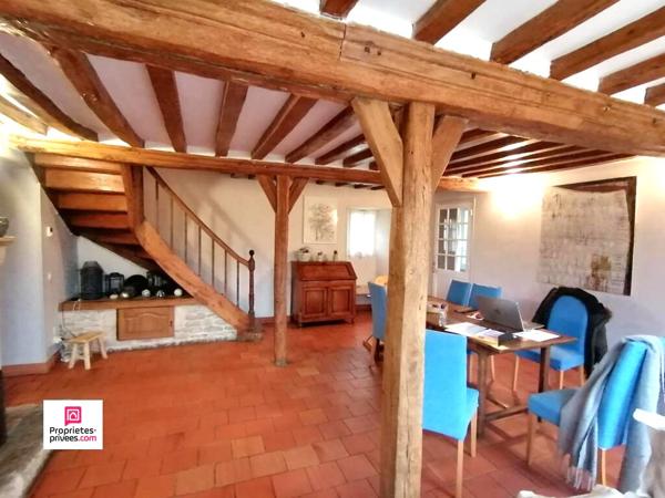 ARGENTAN (61200) charmante maison en pierres, 220 m2 environ, 3 chambres, Prix 292 600 honoraires 4,5 % inclus à la charge de l'acquéreur, soit 280 000 hors honoraires