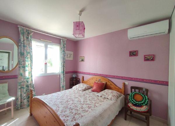 Maison à vendre    5 pièces •  Roujan