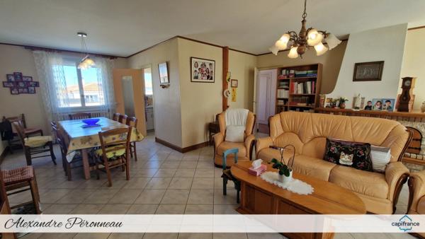 Maison à vendre 5 pièces à CHARRON (17)