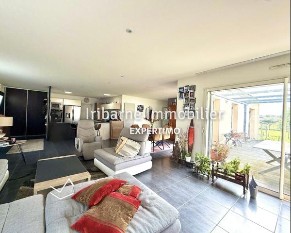 Saujon (17600) Maison de plain-pied avec piscine