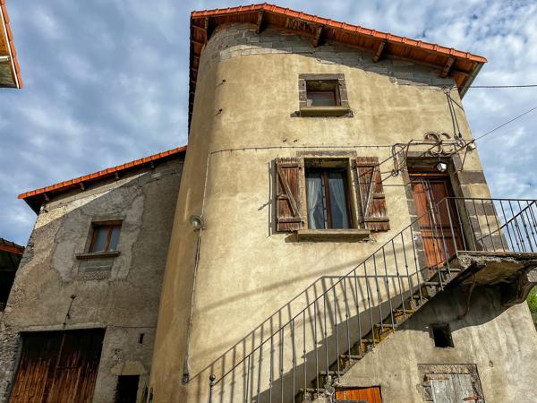Maison 125m² sur 695m² de terrain – CLEMENSAT