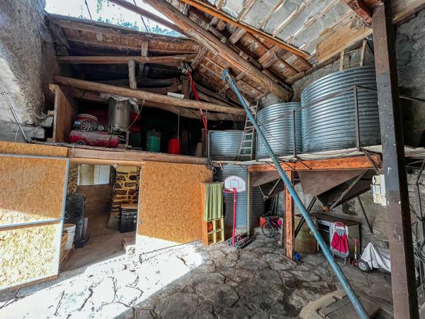 Maison 125m² sur 695m² de terrain – CLEMENSAT