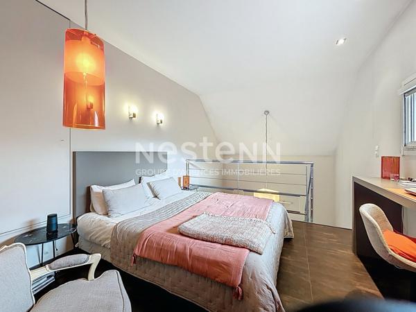 Superbe longère à vendre entièrement rénovée aux portes du Périgord Noir - 4 suites - 1 bureau - Piscine - Tennis - Basket - Parc d'environ 7 000 m²