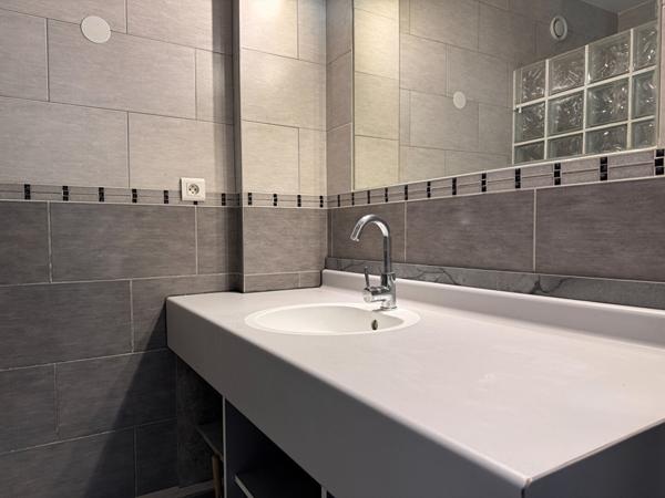 Appartement 4 pièces à vendre - Chambéry le Haut - Lumineux €179 000 ** - Référence 13914