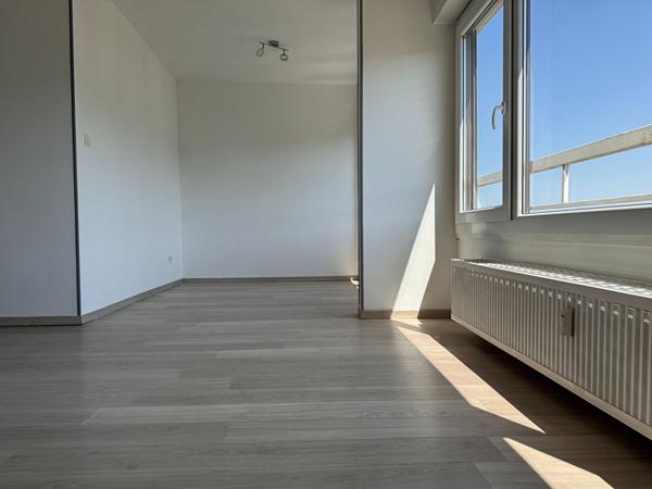 Appartement 4 pièces à vendre - Chambéry le Haut - Lumineux €179 000 ** - Référence 13914