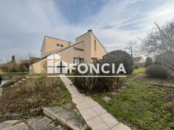 À vendre Maison 7 pièces 166 m² - Rosny-sur-seine 78710