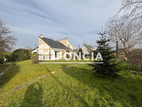 À vendre Maison 7 pièces 166 m² - Rosny-sur-seine 78710