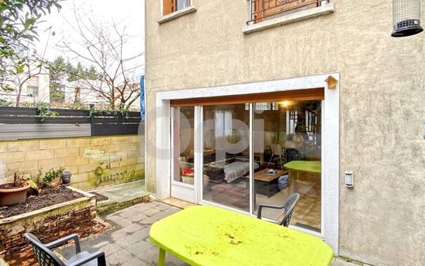 Maison à vendre    5 pièces • 131 m2 Montreuil