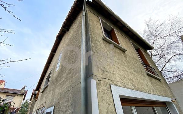 Maison à vendre    5 pièces • 131 m2 Montreuil