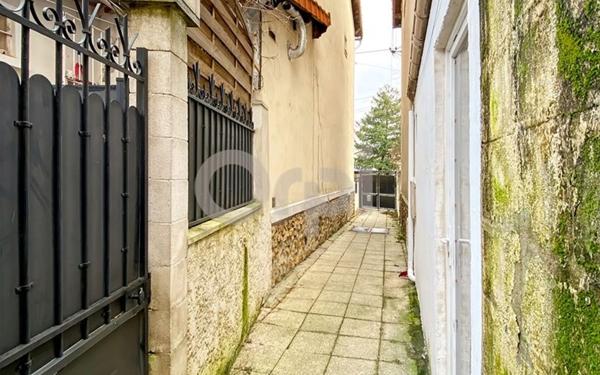 Maison à vendre    5 pièces • 131 m2 Montreuil