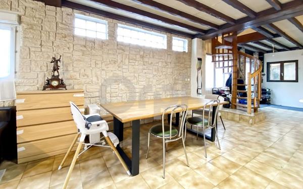 Maison à vendre    5 pièces • 131 m2 Montreuil