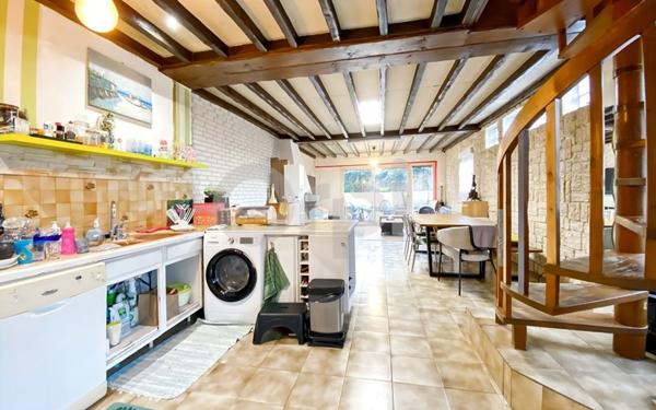 Maison à vendre    5 pièces • 131 m2 Montreuil