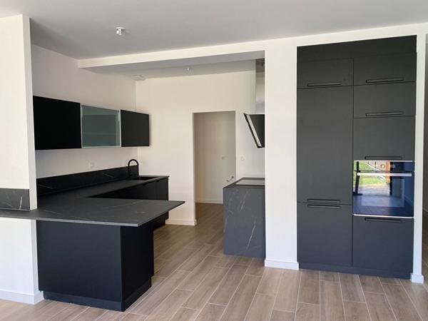 MAISON NEUVE (BBC) 4 CHAMBRES 135m² RENNES MABILAIS