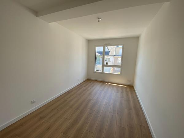 MAISON NEUVE (BBC) 4 CHAMBRES 135m² RENNES MABILAIS