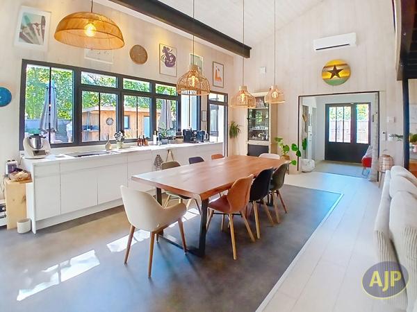 Maison à vendre Andernos Les Bains - 5 pièces, 170m² avec 3 chambre(s) à 970 000€ - AJP Immobilier Andernos les Bains
