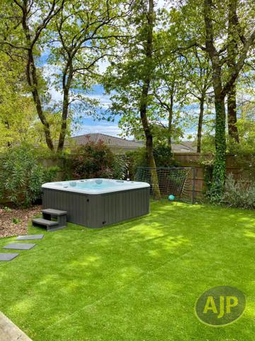 Maison à vendre Andernos Les Bains - 5 pièces, 170m² avec 3 chambre(s) à 970 000€ - AJP Immobilier Andernos les Bains