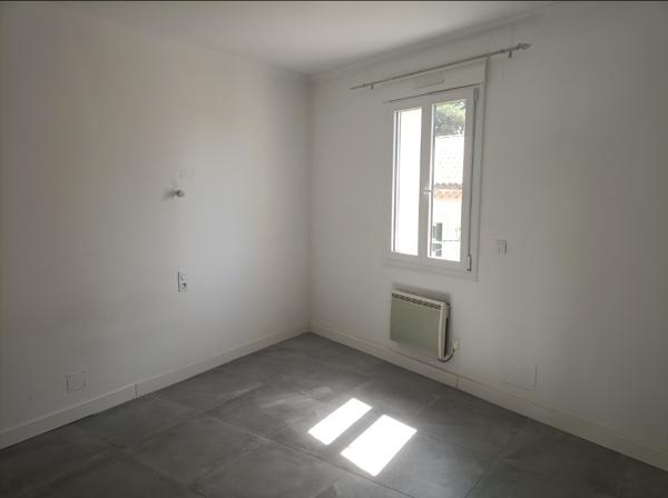 Puisserguier (34620) Puisserguier , très belle affaire pour investisseurs, 2 appartements existants, possibilité de créer un 3è log