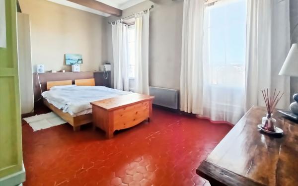 Maison à vendre    5 pièces • 144,92 m2 La Brillanne