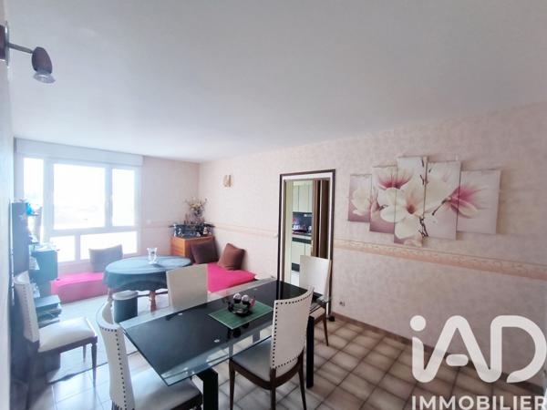 Appartement à vendre 4 pièces 66 m² Saint-Pierre-lès-Elbeuf