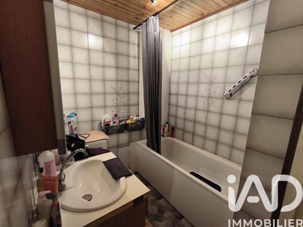 Appartement à vendre 4 pièces 66 m² Saint-Pierre-lès-Elbeuf