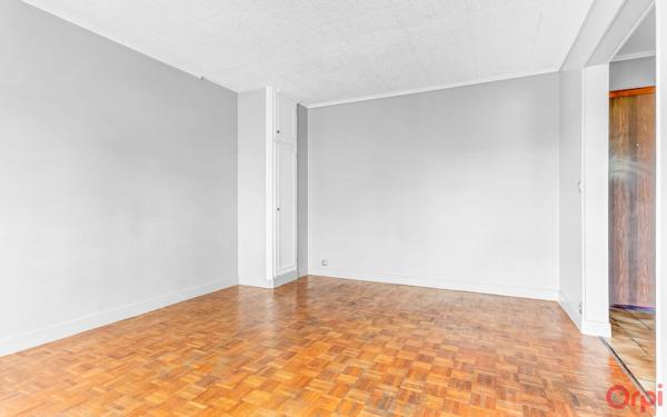 Appartement à louer    1 pièce • 32,43 m2 Chilly-Mazarin