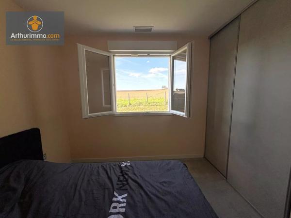 Vente                                                      Maison
                        
                     7 pièces                      127 m2                     à Casteljaloux