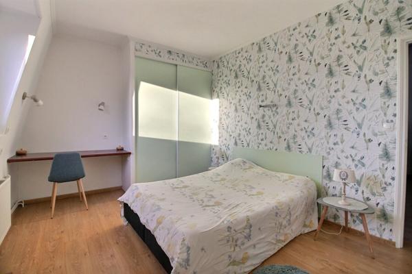 Maison 145 m2 Lomme Mont à Camp, 4 chambres, garage , prox Métro