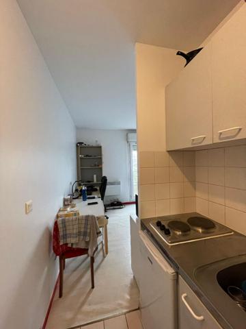 Studio meublé - centre commercial Okabe