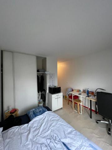 Studio meublé - centre commercial Okabe