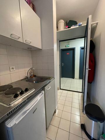 Studio meublé - centre commercial Okabe