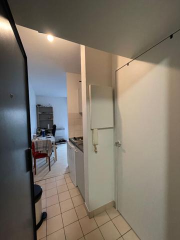 Studio meublé - centre commercial Okabe