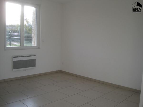 MAISON A LOUER A VERMAND  02