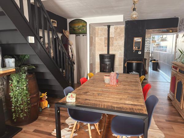 Maison de 170 m2, 4 chambres garage, terrain de 259 m2.