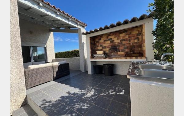 Vente Villa de beaux volumes - jardin et garage Marseillan   