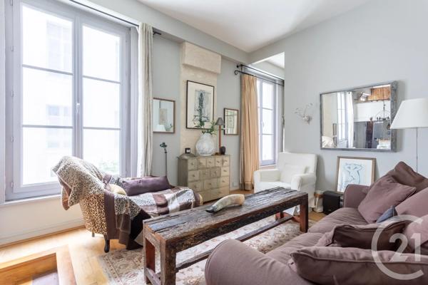 Appartement à vendre  2 pièces - 43,02 m 2   PARIS  - 75004
