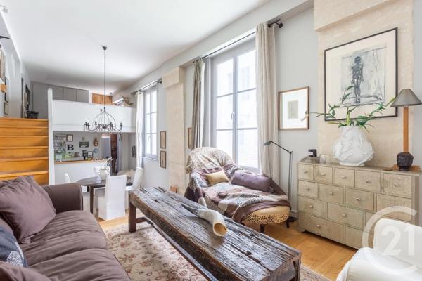 Appartement à vendre  2 pièces - 43,02 m 2   PARIS  - 75004