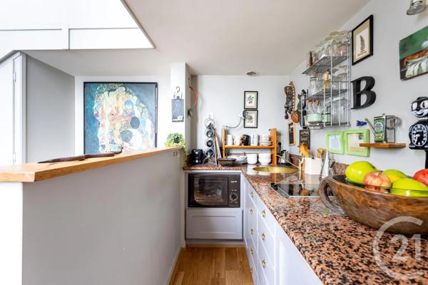 Appartement à vendre  2 pièces - 43,02 m 2   PARIS  - 75004