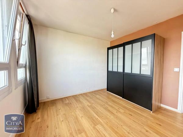 Appartement à louer 3 pièces 87.96m² Arras (62000)