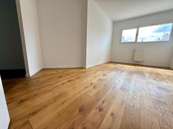 APPARTEMENT T5 REZ DE JARDIN Quartier Port Neuf