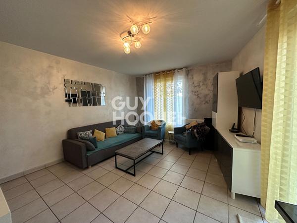 CARRE DE SOIE - T4 80 m² AVEC EXTERIEUR - METRO A / TRAMWAY T3 &T7