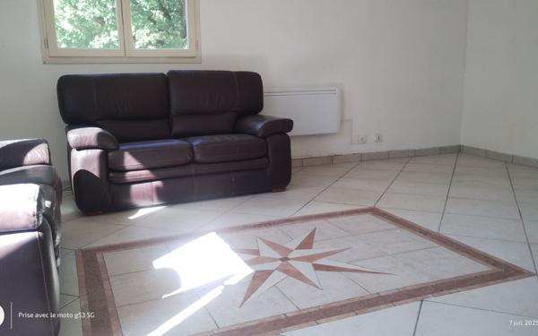 Maison à vendre    4 pièces •  Mison