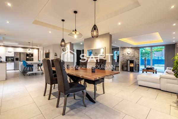 Maison Miserey, 162m², 4ch + 1, rénovée BBC, piscine