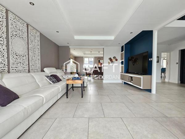 Maison Miserey, 162m², 4ch + 1, rénovée BBC, piscine