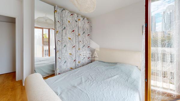 Appartement Paris 3 pièces en dernier étage